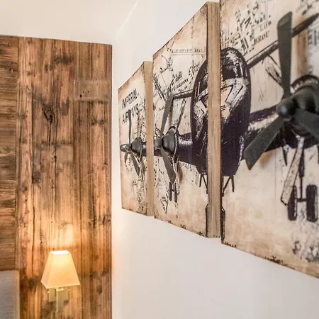 Apartment 2 *